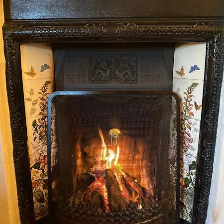 לינה וארוחת בוקר Templemacateer 3*